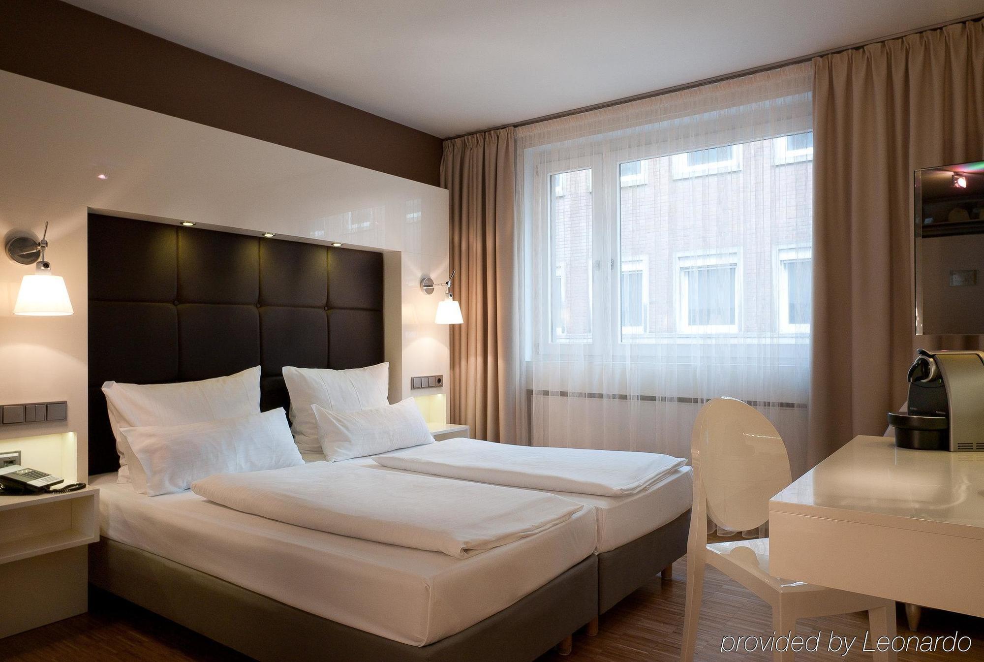 Santo Hotel Köln